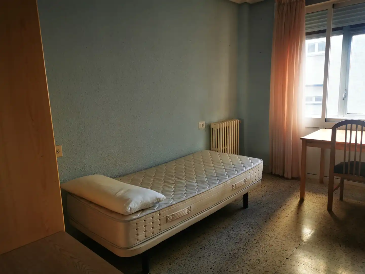 Bedroom of Flat for rent in Salamanca  with Heating, Furnished and Washing machine
