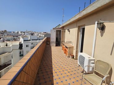 Penthouse mit Aufzug zum Verkauf in Estepona Pueblo