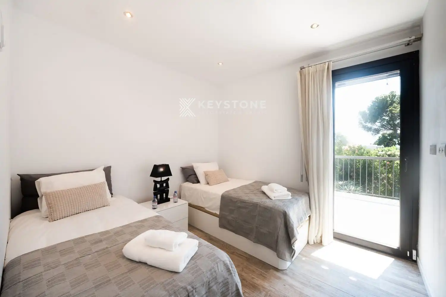 Habitación de Casa o chalet de alquiler en Calvià con Aire acondicionado, Terraza y Trastero