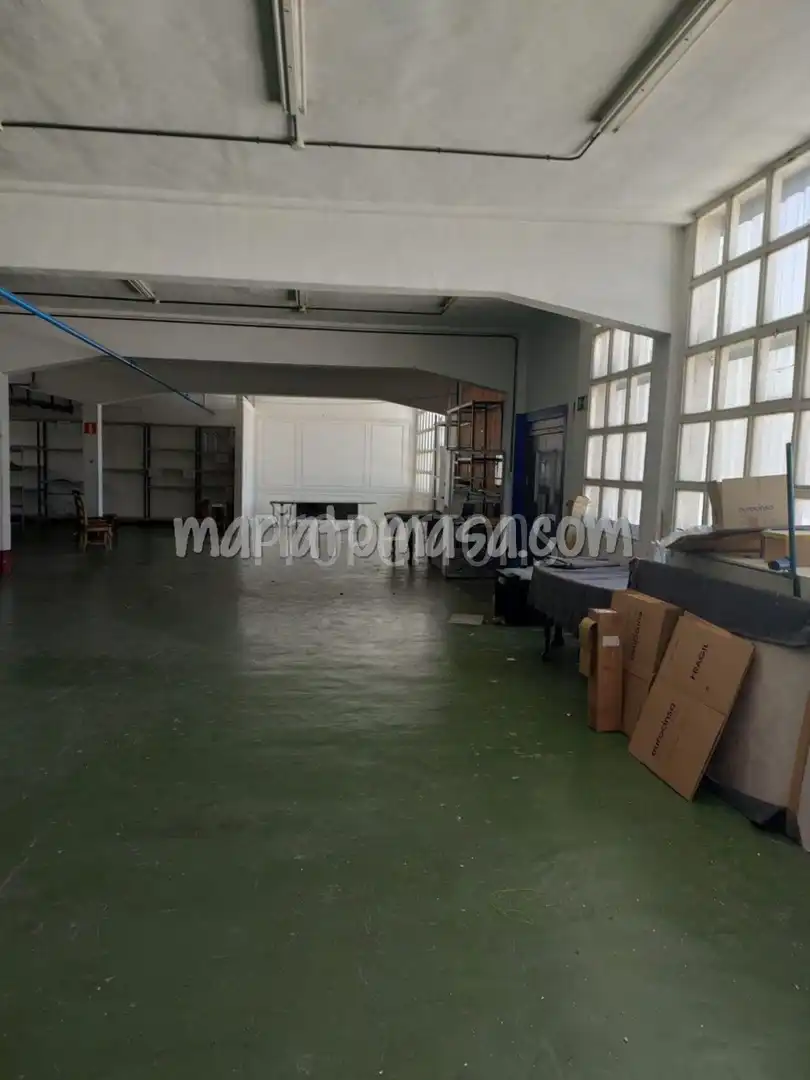 Nau industrial de lloguer a Sondika, Sondika