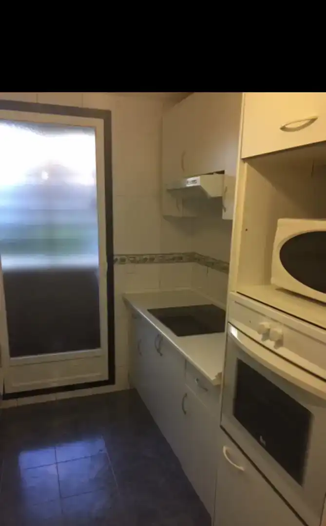 Küche von Wohnung zur Miete in Las Rozas de Madrid mit Klimaanlage, Parkett und Abstellraum