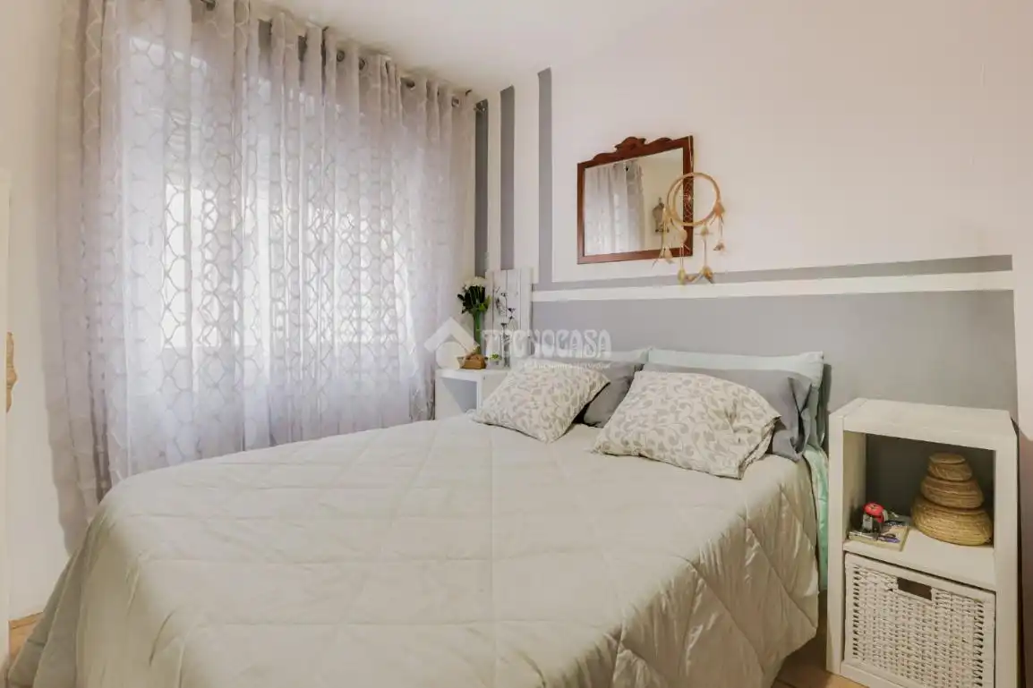 Bedroom of Flat for sale in Rubí