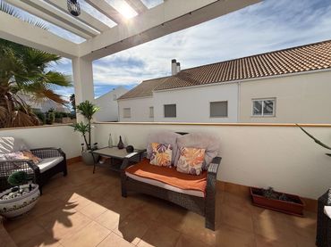 Maison mitoyenne avec piscine à vendre à Relleu