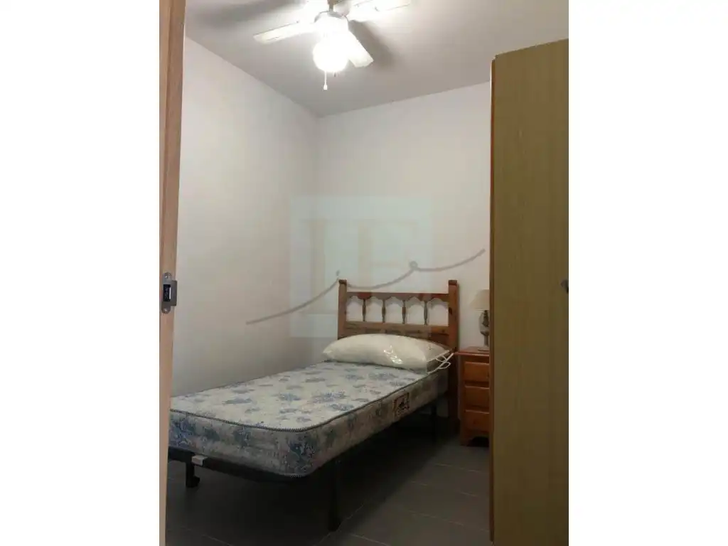 Habitación de Edificio en venta en Montbrió del Camp