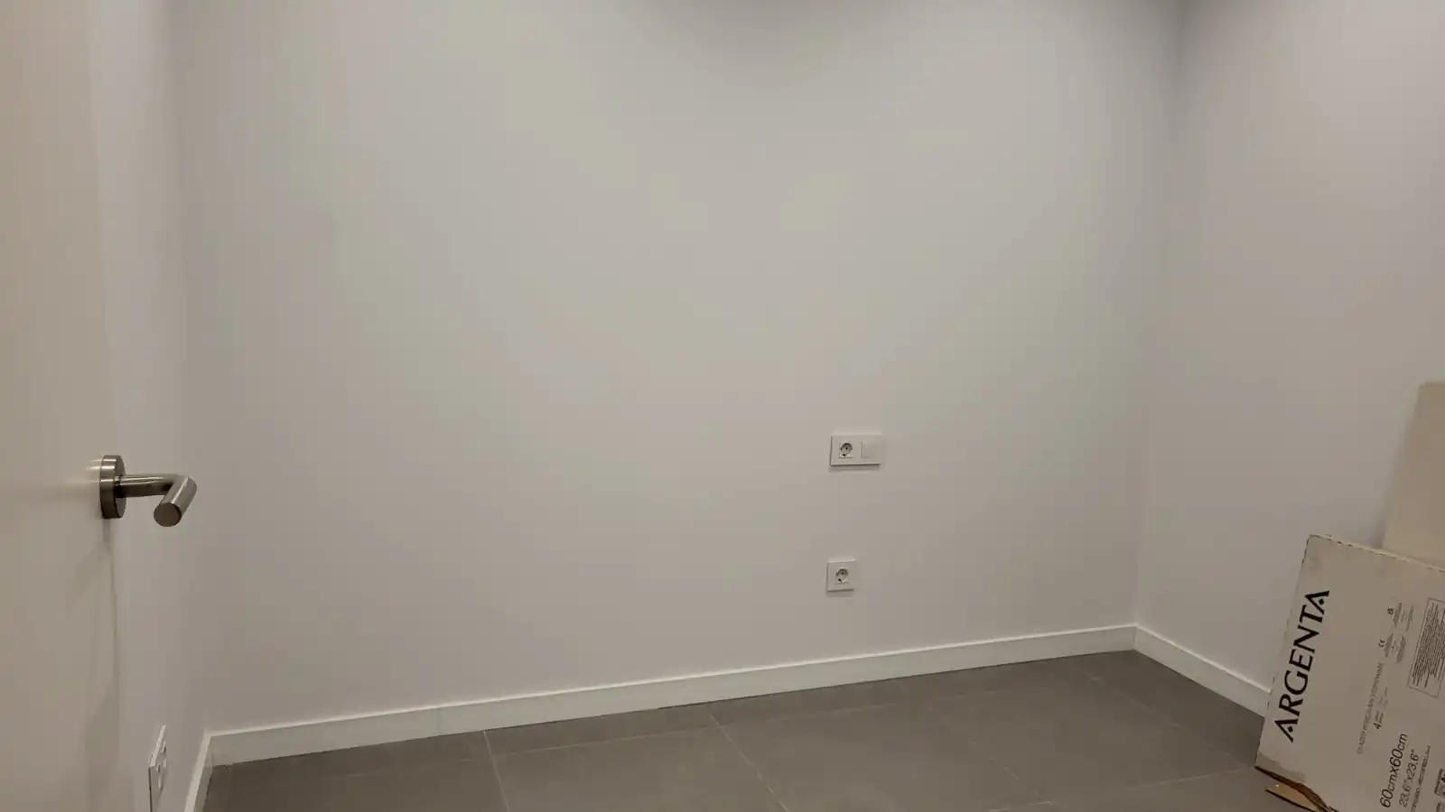 Ground floor for sale in Sabadell  with Air Conditioner and Heating