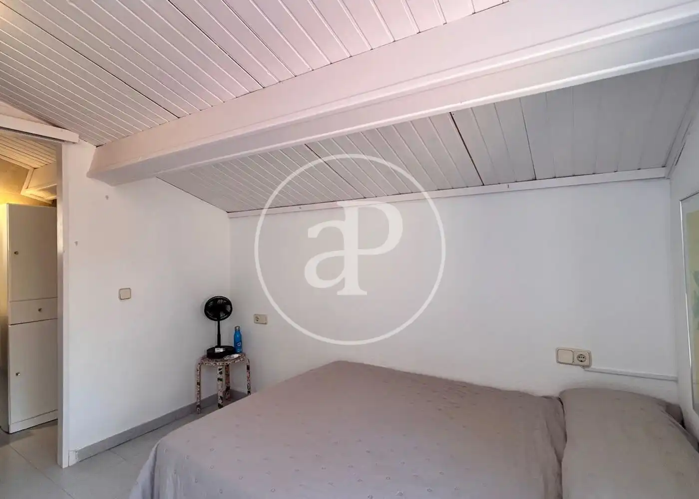 Schlafzimmer von Dachboden zur Miete in Calvià mit Klimaanlage, Heizung und Privatgarten