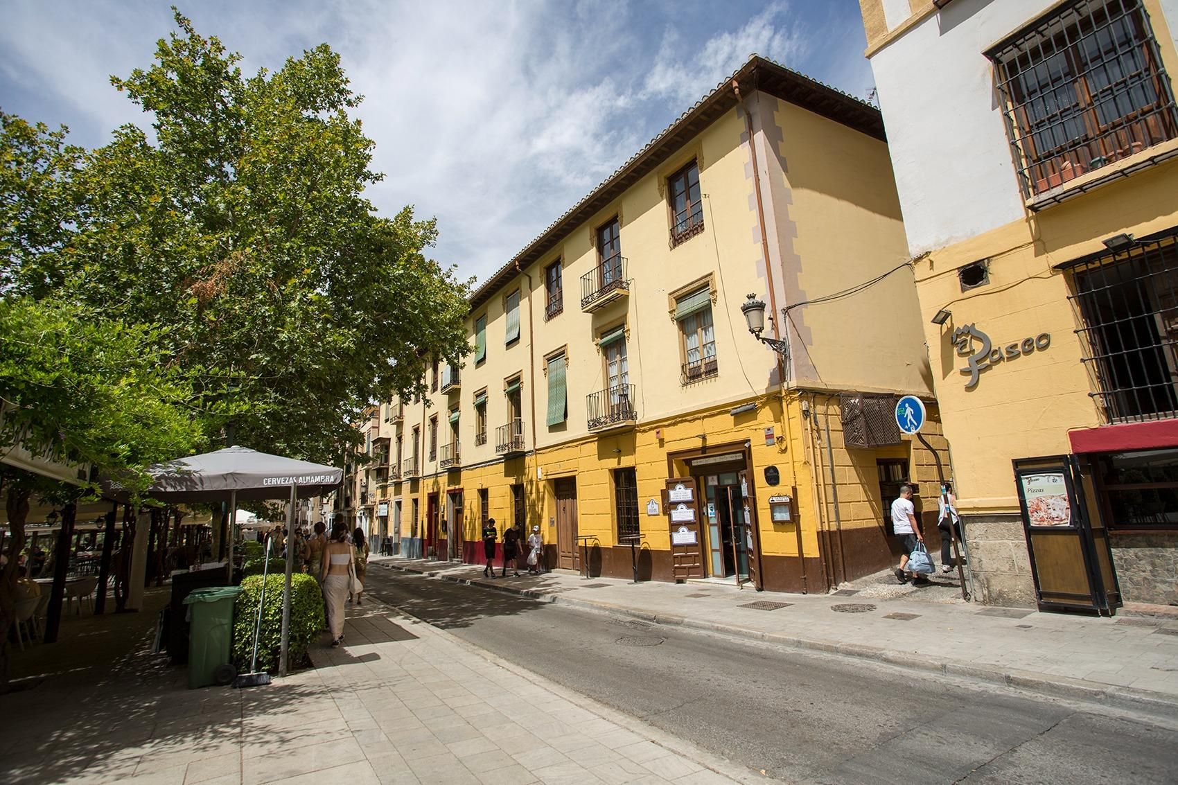 Vista exterior de Apartament de lloguer en  Granada Capital amb Aire condicionat, Calefacció i Balcó