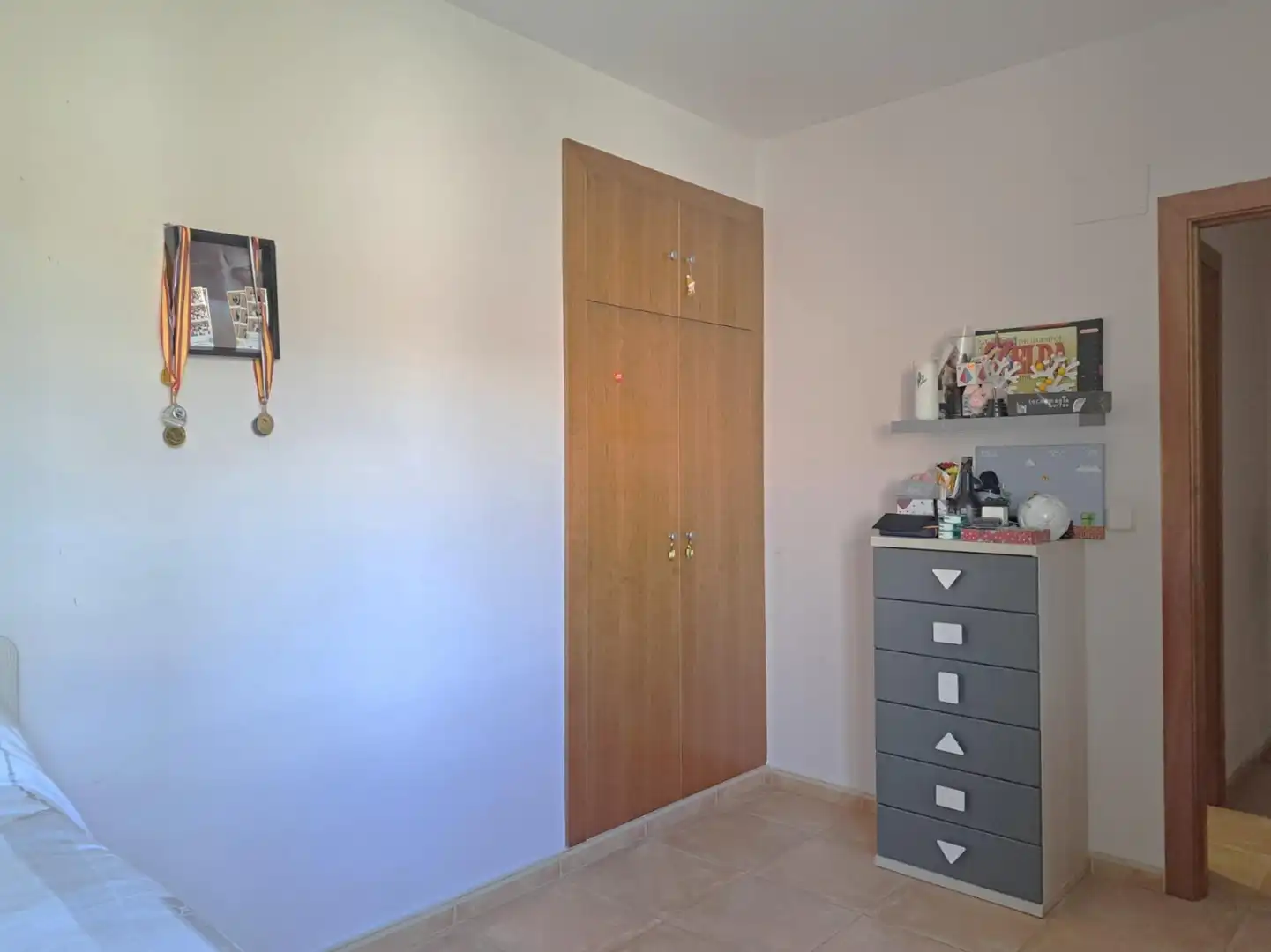 Bedroom of Attic for sale in Requena  with Air Conditioner, Heating and Terrace