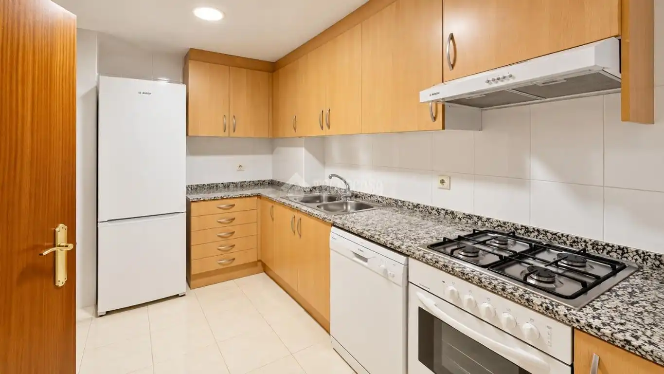 Appartamento con terrazza in vendita a Estadi - Santa Anna, imagen 7