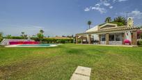 Jardí de Casa o xalet en venda en Mijas amb Aire condicionat, Terrassa i Piscina