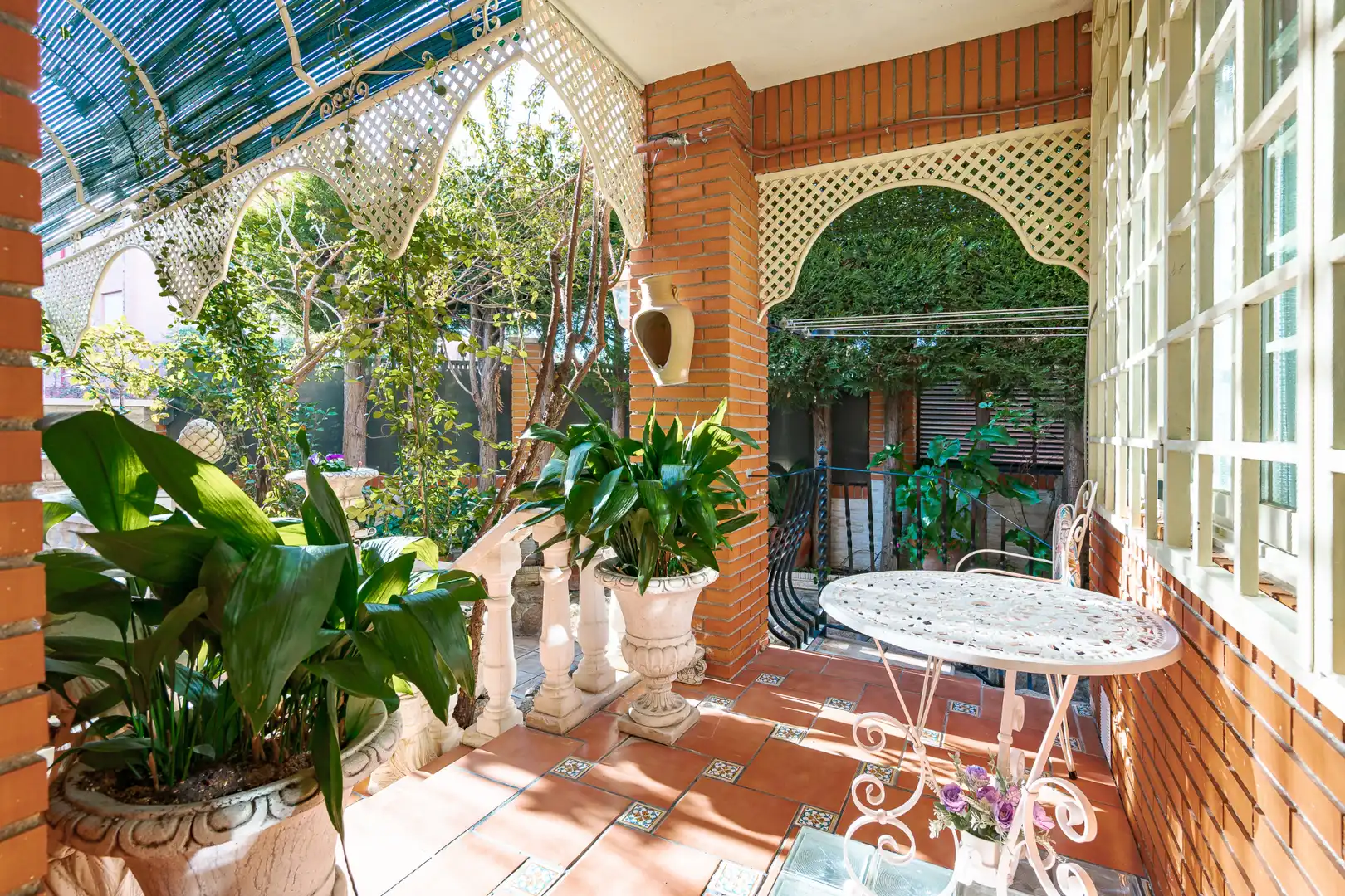 Terrassa de Casa o xalet en venda en Alcalá de Henares amb Calefacció, Jardí privat i Piscina