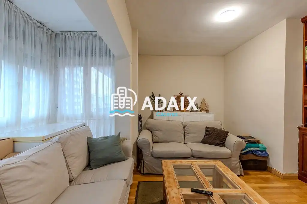 Vista exterior de Piso en venta en Cáceres con Aire acondicionado y Calefacción