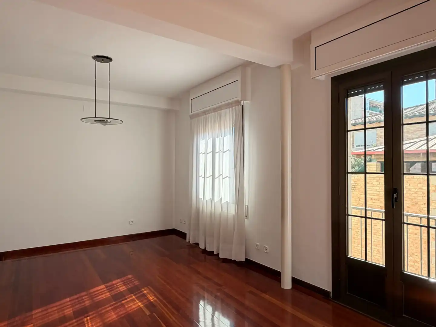 Dining room of Flat for rent in Les Borges Blanques  with Air Conditioner, Heating and Parquet flooring