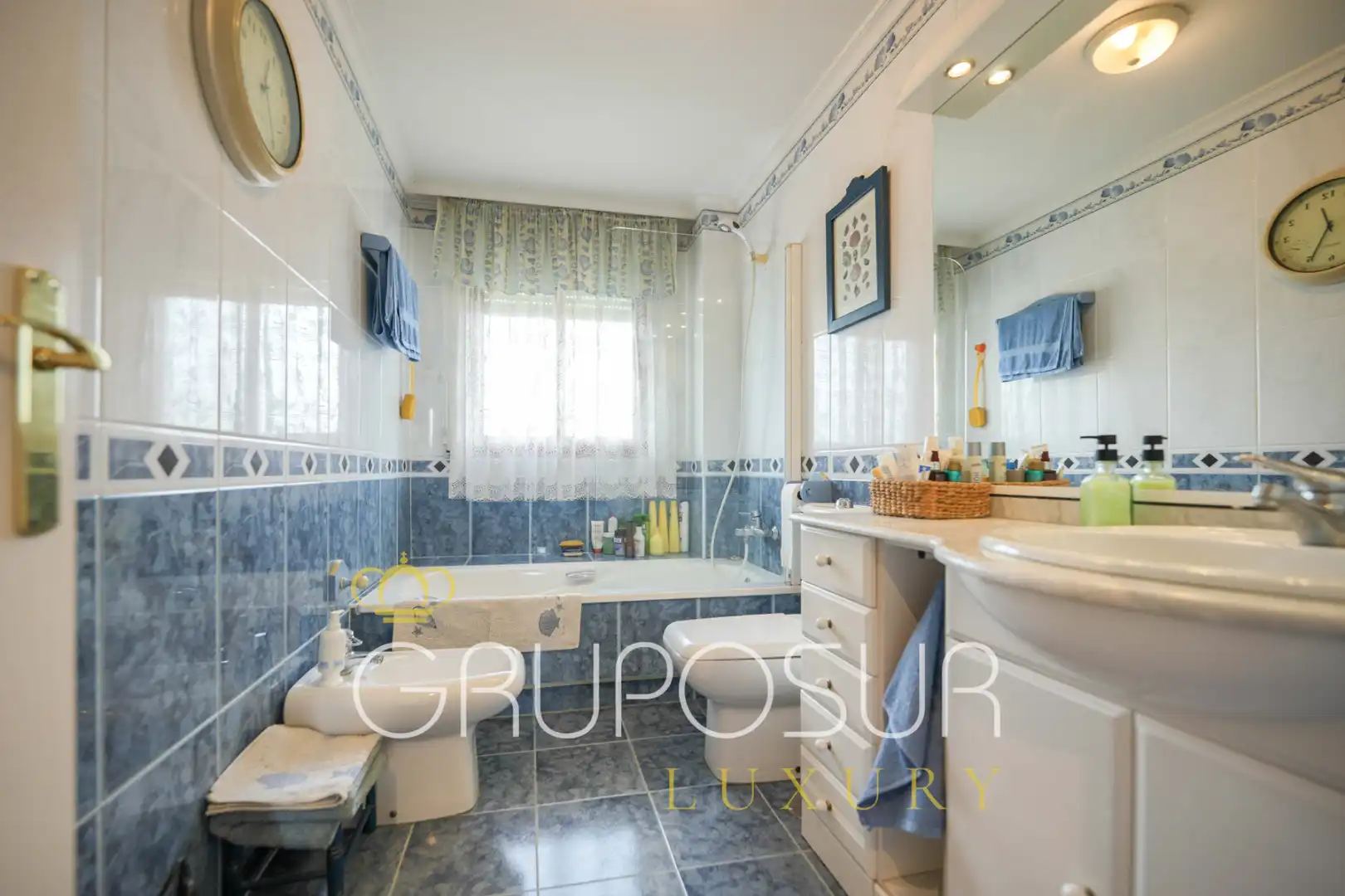Bathroom of Detached homes for sale in Simancas  with Heating, Private garden and Parquet flooring