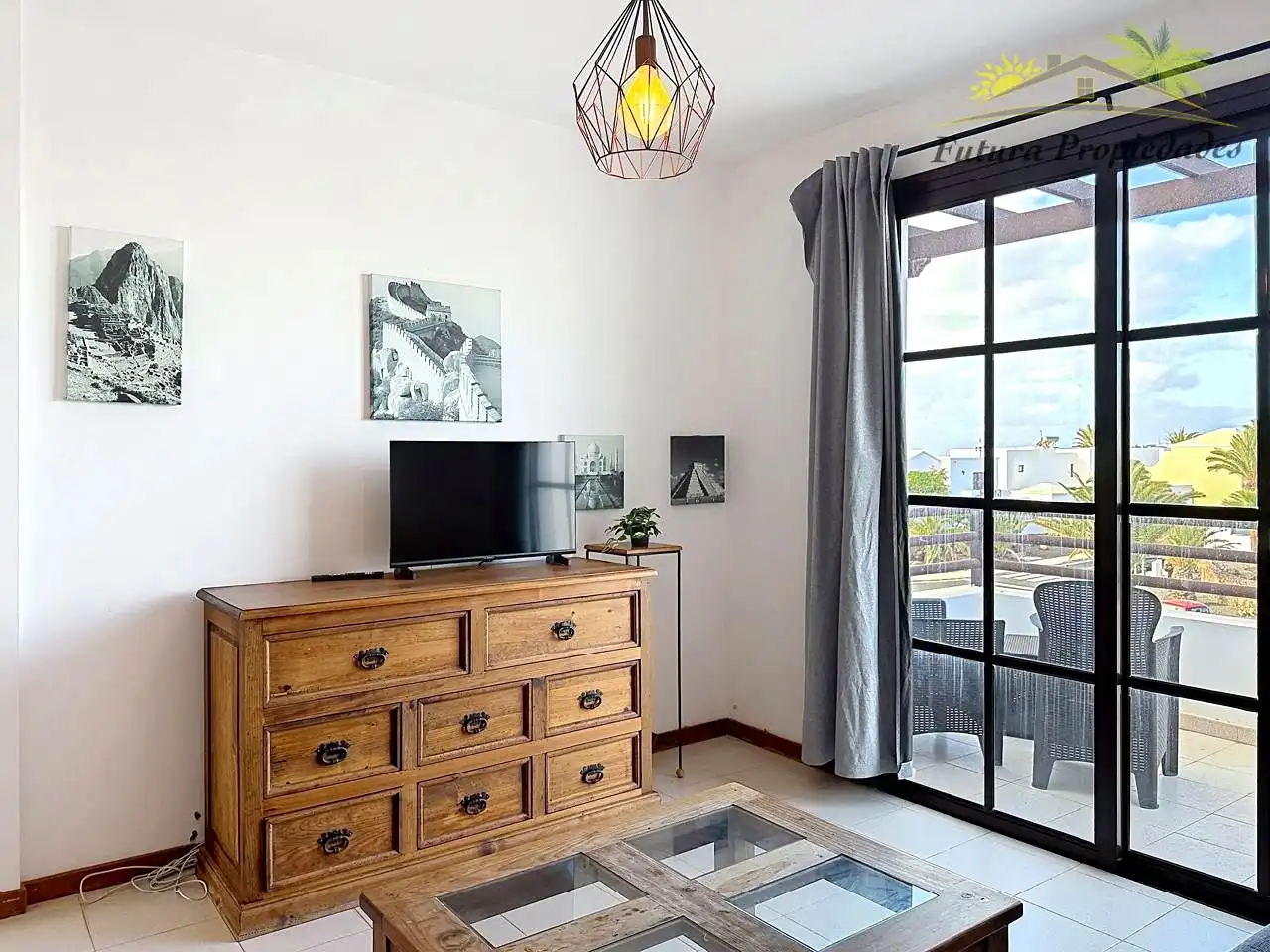 Sala de estar de Piso en venta en Teguise con Terraza y Piscina comunitaria