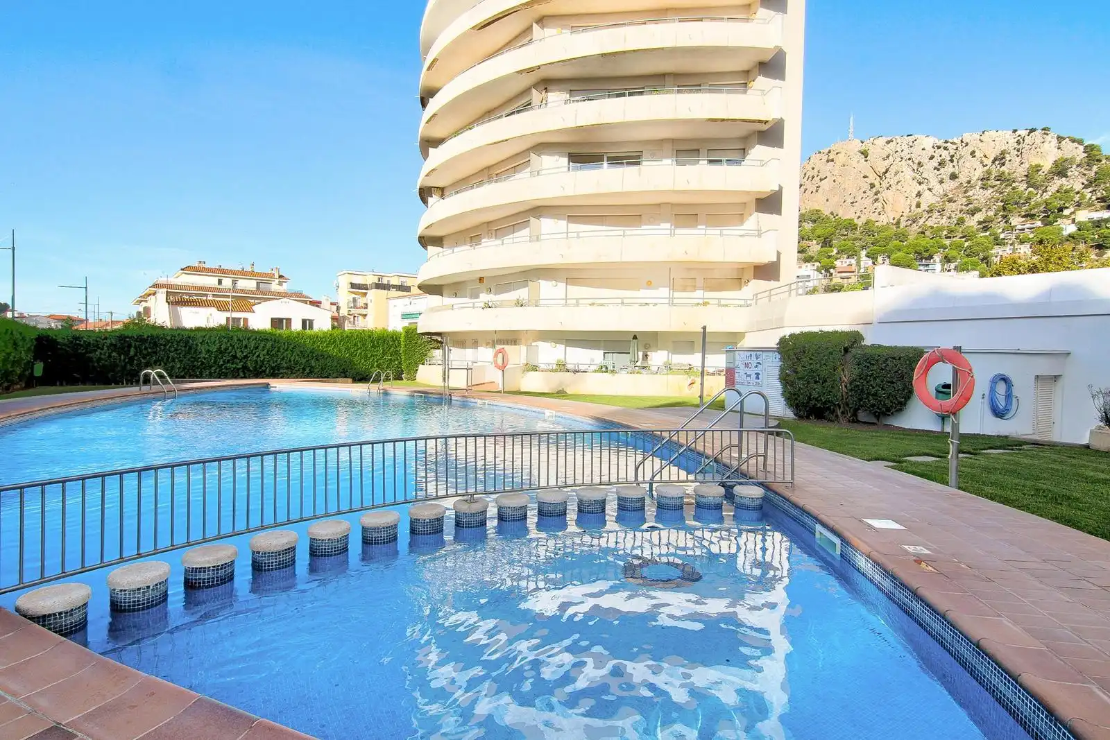 Piscina de Estudi en venda en L'Estartit