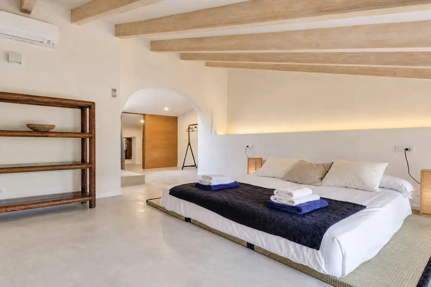 Habitación de Casa o chalet en venta en Pollença con Aire acondicionado y Amueblado