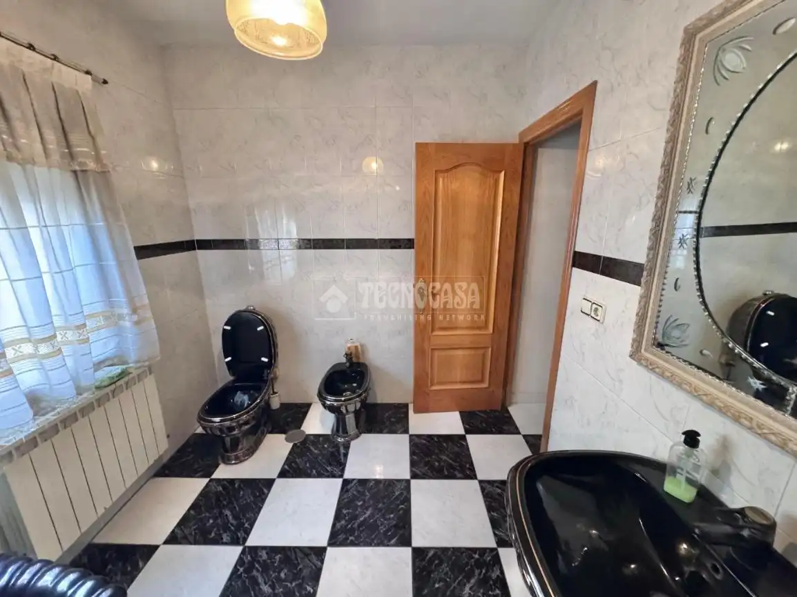 Baño de Casa adosada en venta en Yepes con Calefacción