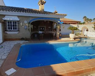 Piscina de Casa o xalet en venda en Chiclana de la Frontera amb Terrassa, Traster i Piscina