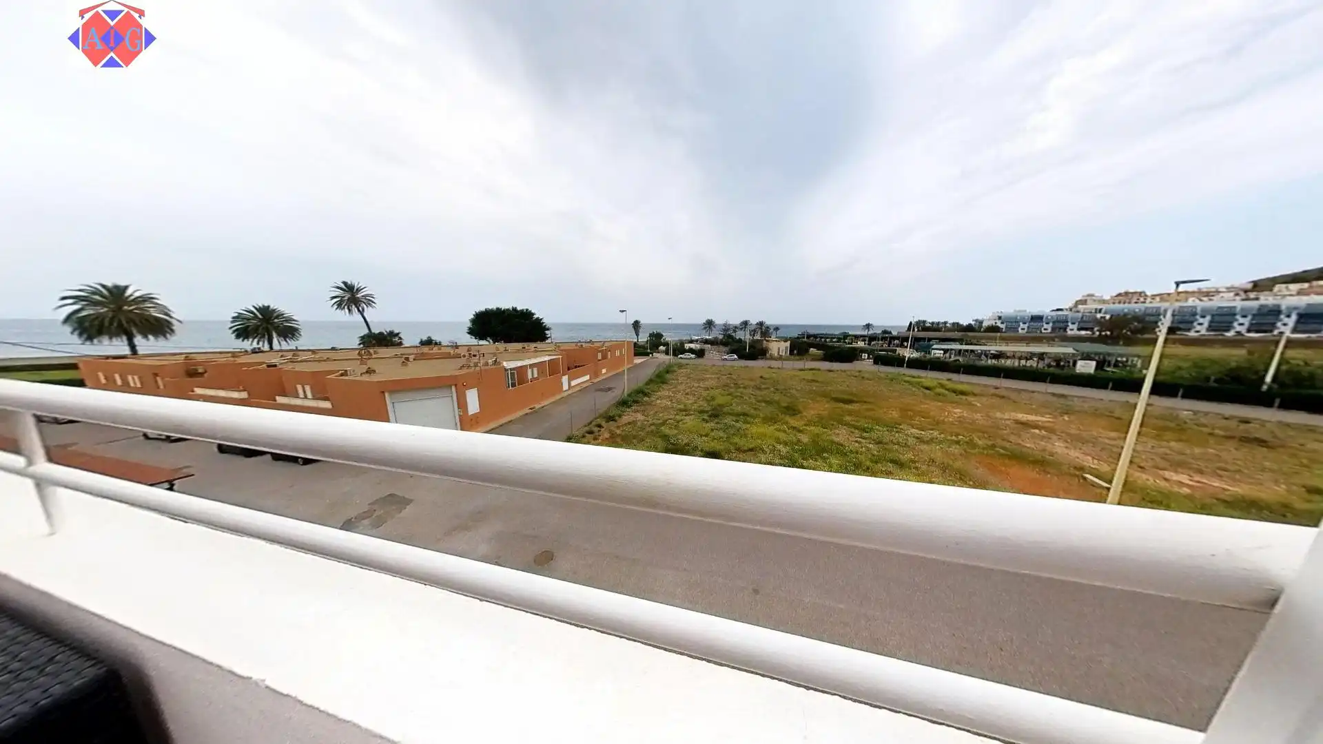 Dachboden zum Verkauf in Lújar mit Klimaanlage, Terrasse und Möbliert