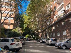 Photo 3 of Flat for sale in Niño Jesús,  Madrid Capital