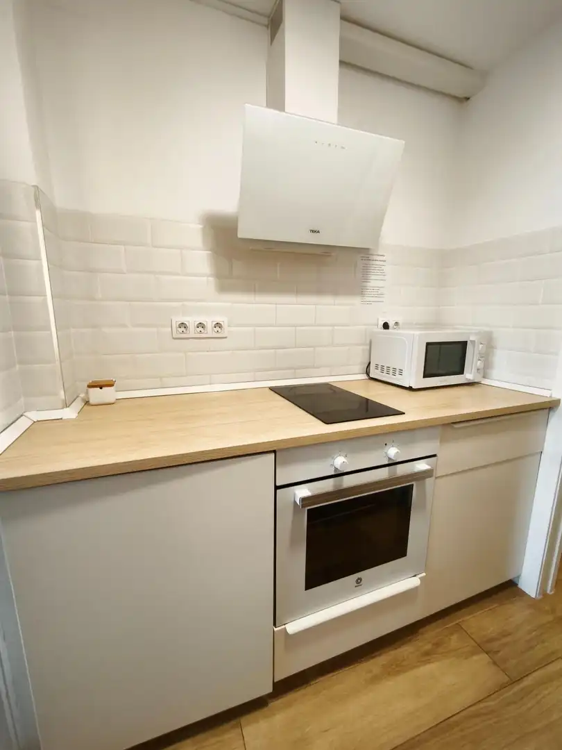 Cocina de Apartamento en venta en Alicante / Alacant con Piscina comunitaria