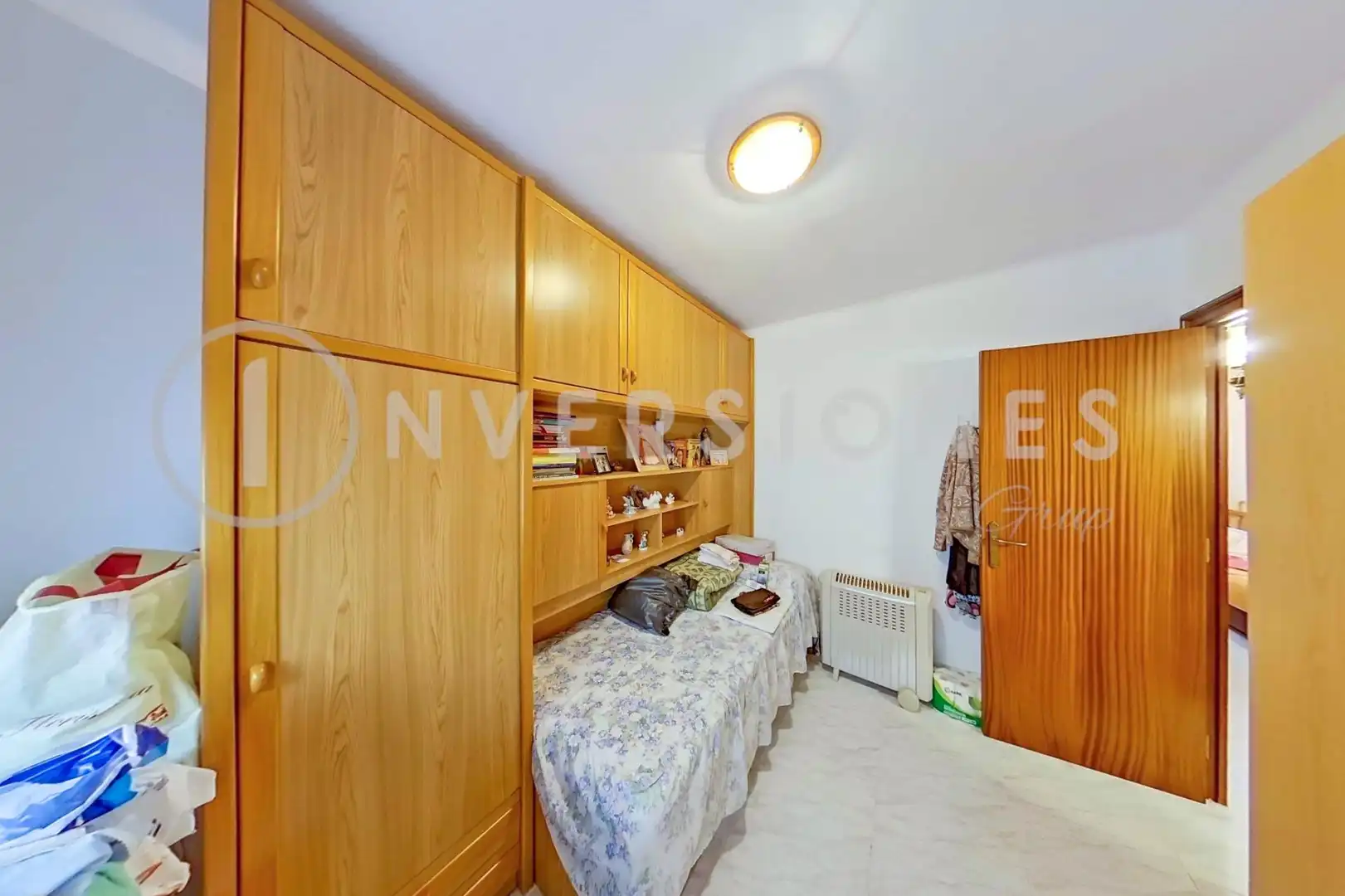 Bedroom of Flat for sale in Sabadell  with Air Conditioner and Balcony