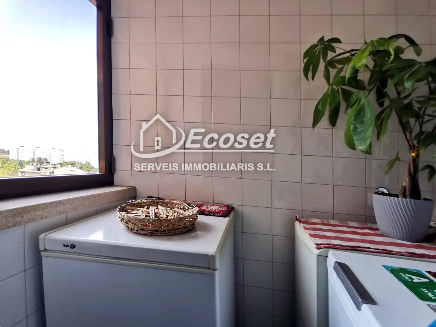 Küche von Maisonette zum Verkauf in Cornellà de Llobregat mit Klimaanlage, Parkett und Terrasse