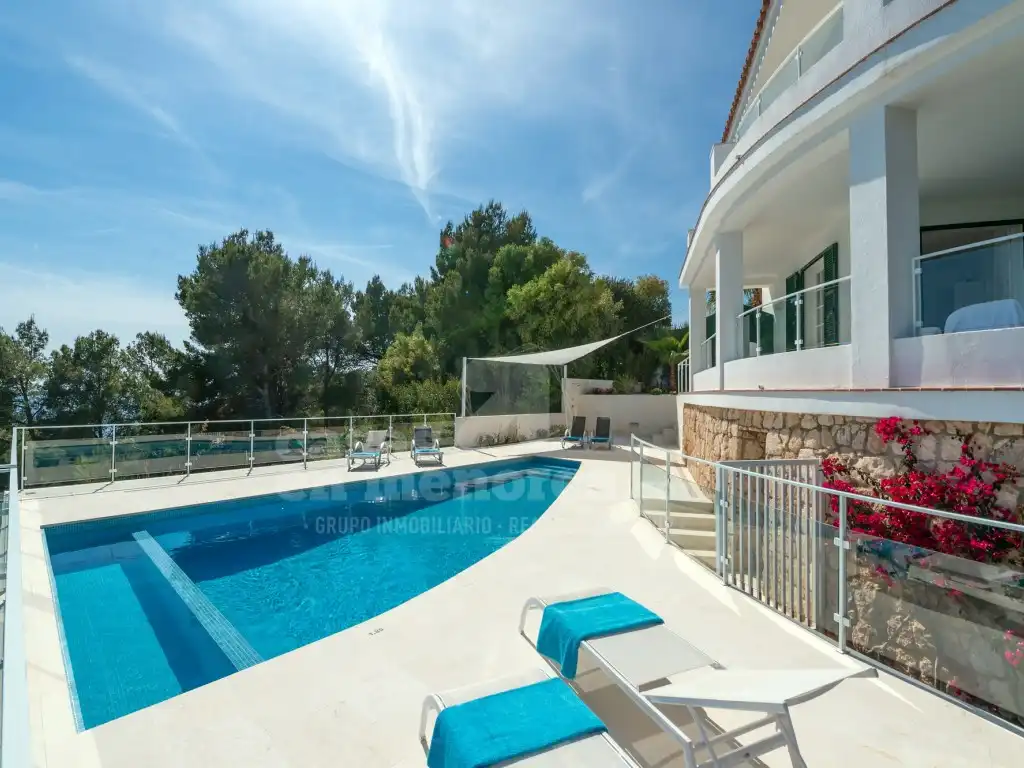 Piscina de Casa o xalet en venda en Es Migjorn Gran amb Terrassa i Piscina