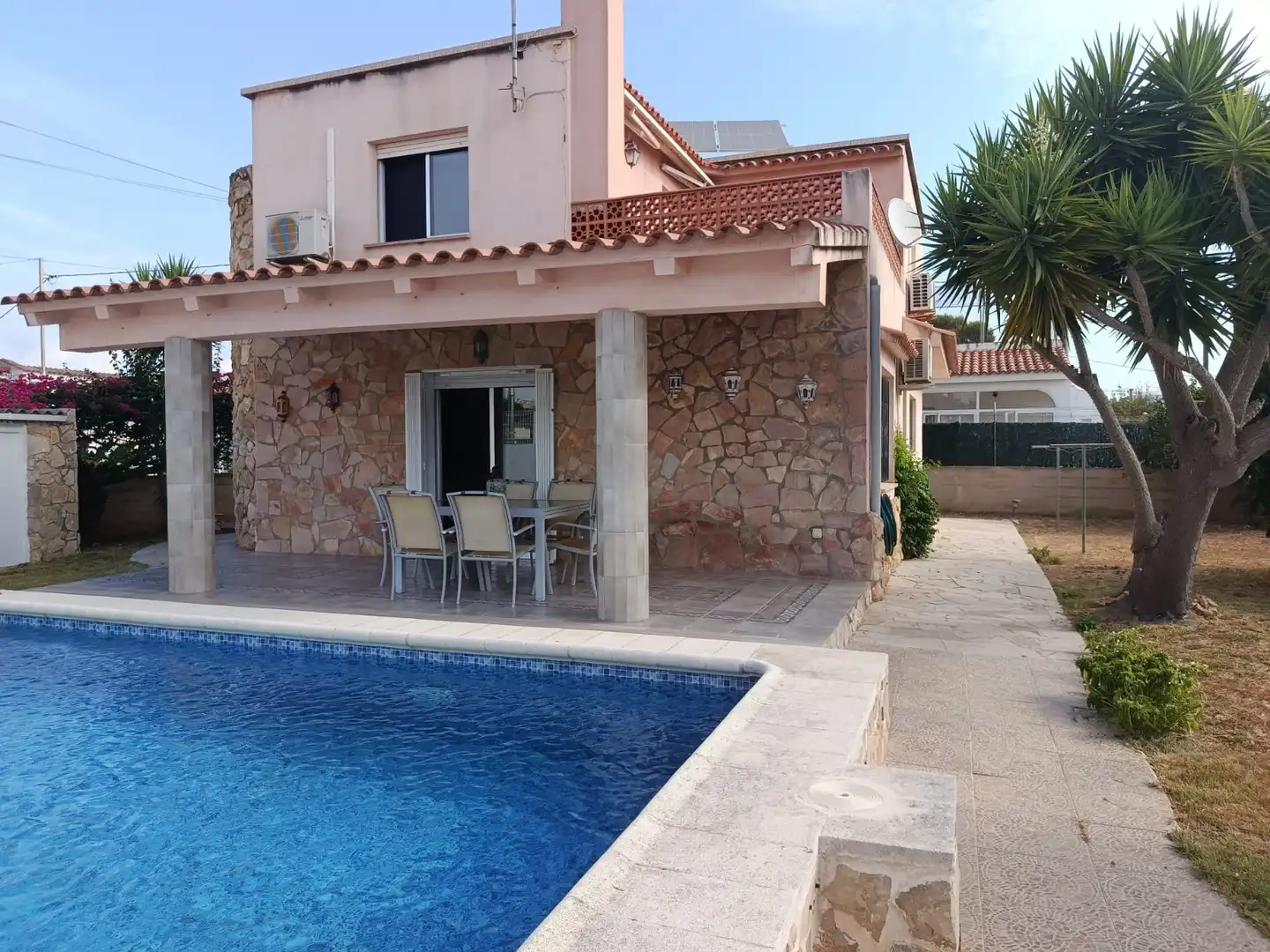 Swimming pool of Houses for sale in Boverals - Saldonar