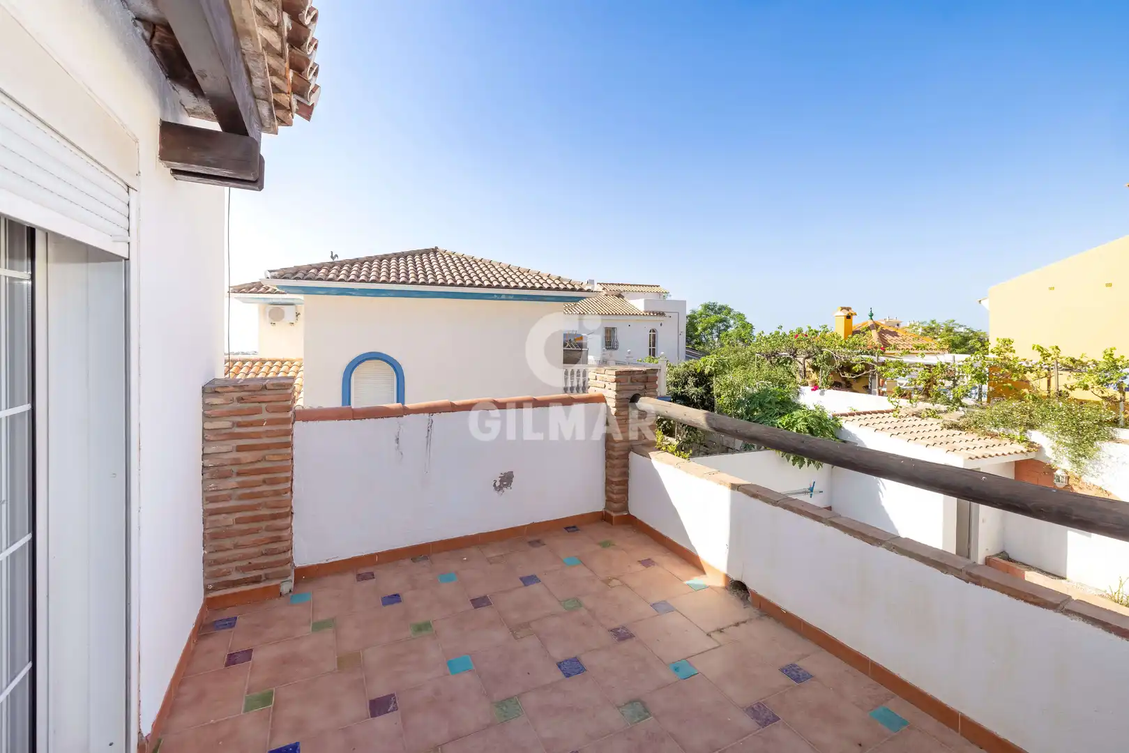 Vista exterior de Casa o chalet en venta en Benalmádena con Calefacción, Jardín privado y Piscina