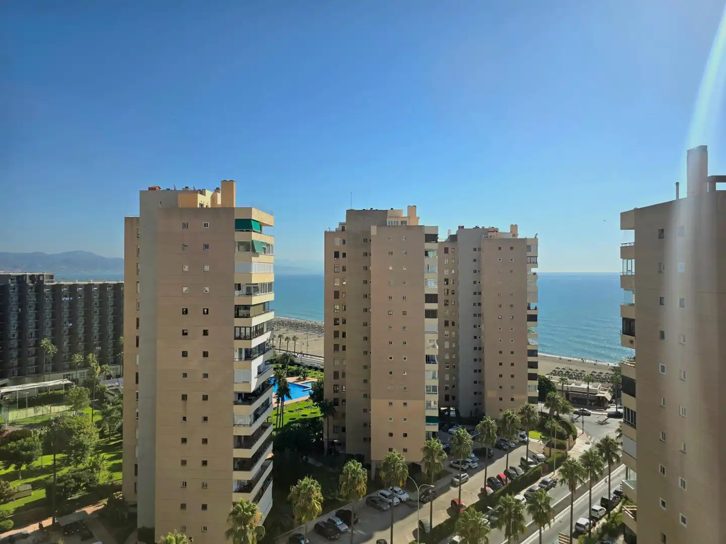 Außenansicht von Wohnung zur Miete in Torremolinos mit Klimaanlage, Heizung und Privatgarten