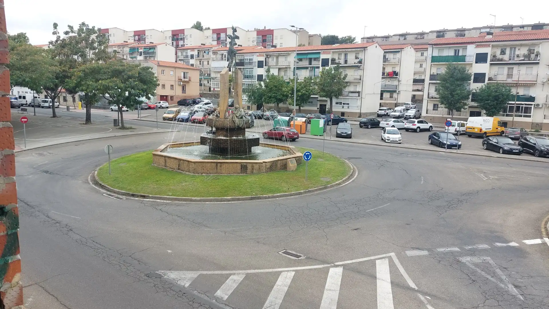 Houses for sale in N/A, -1, Miralvalle - Av. Virgen del Puerto - La Data