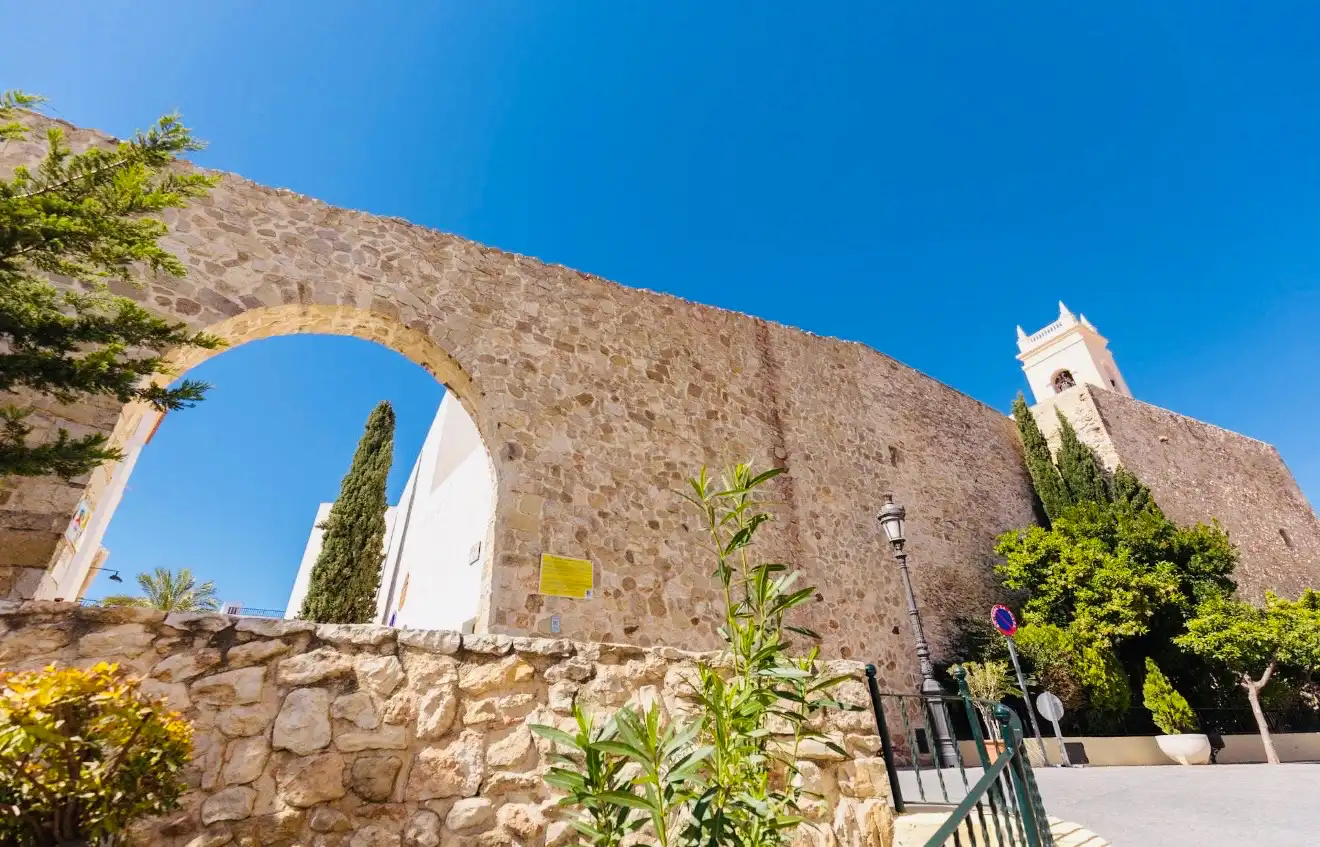 Vista exterior de Pis en venda en Calpe / Calp amb Aire condicionat, Calefacció i Terrassa
