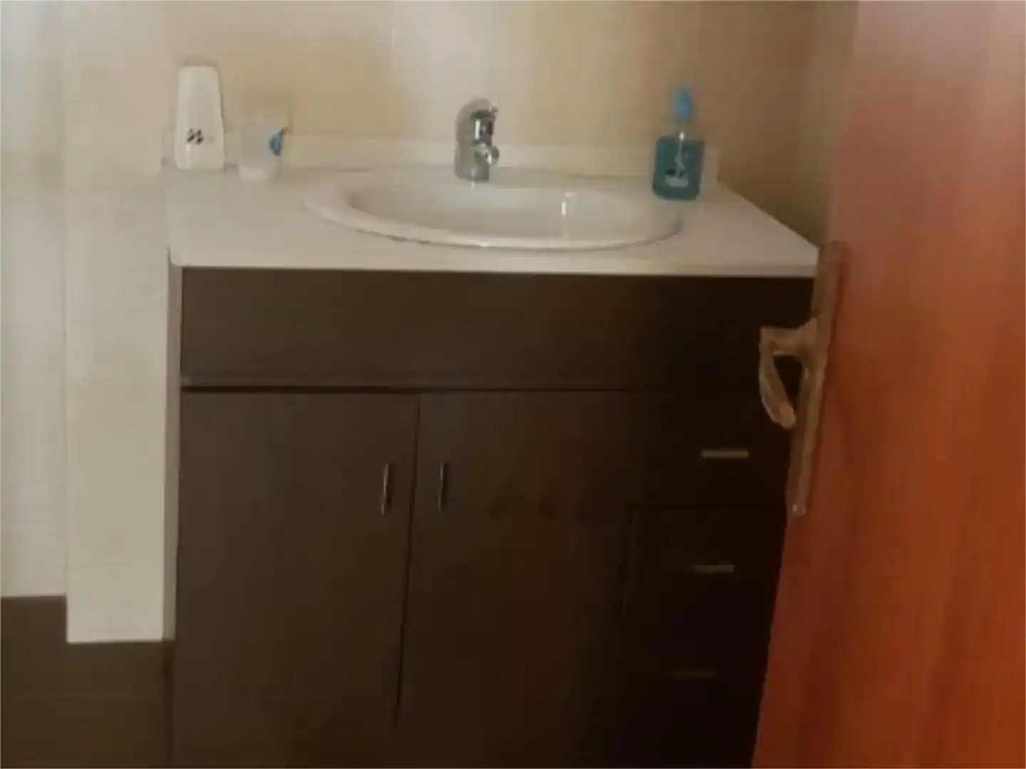 Badezimmer von Wohnung zur Miete in Calabardina