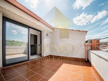 Duplex with lift for sale in Carrer ďÁvila