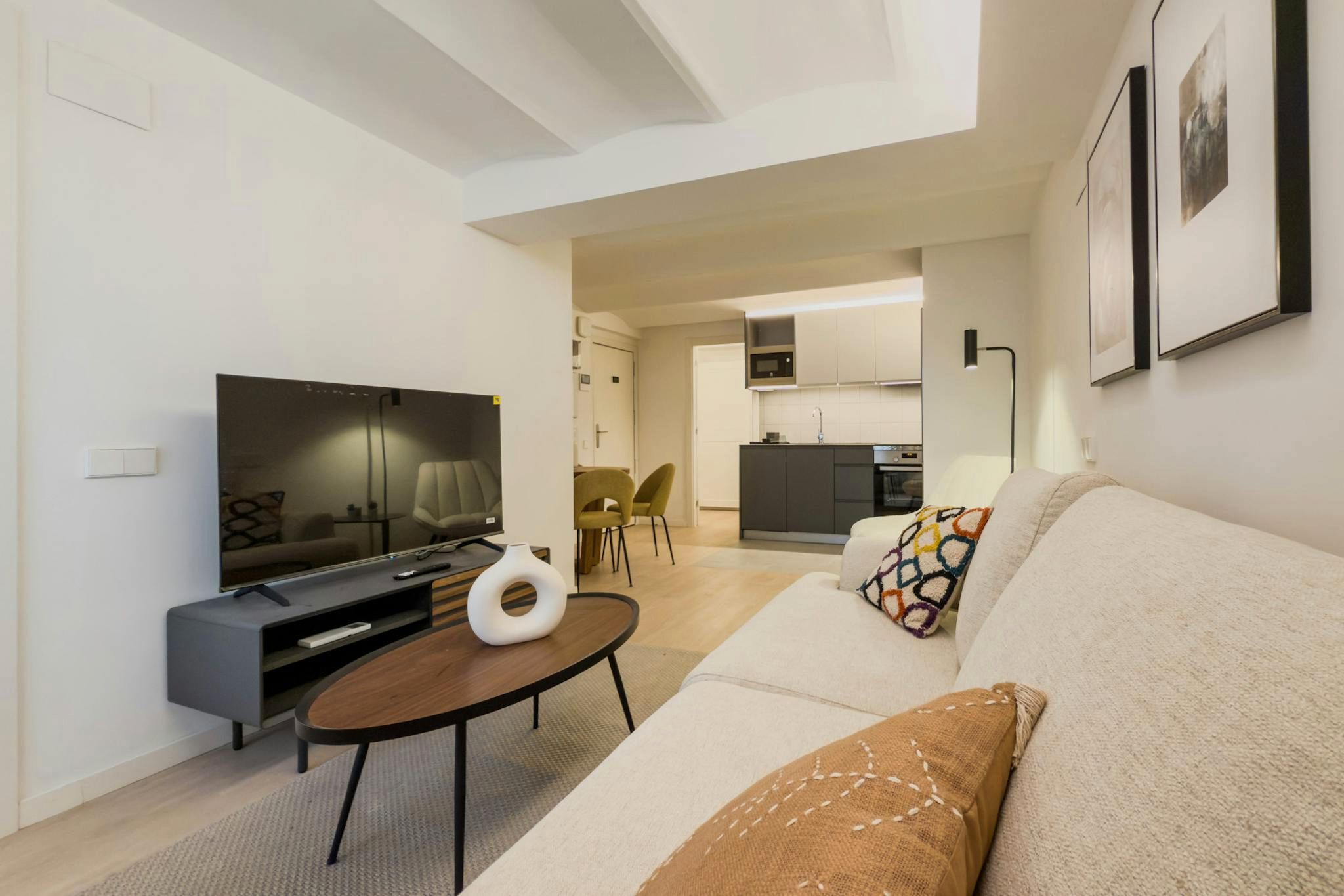 Sala d'estar de Pis de lloguer en  Barcelona Capital amb Aire condicionat, Moblat i Rentadora