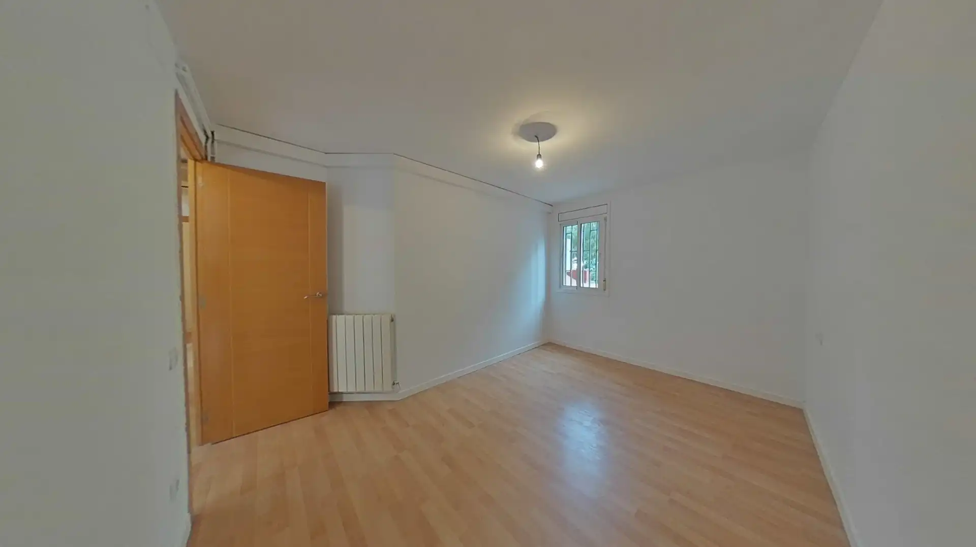 Bedroom of Flat for sale in L'Hospitalet de Llobregat  with Air Conditioner and Heating