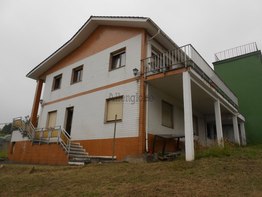 Vista exterior de Casa o xalet en venda en Langreo