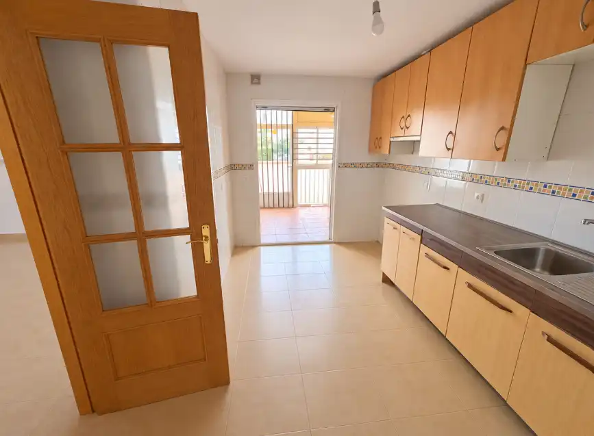 Casa aparellada amb terrassa en venda a Calle de Los Caños 50, imagen 9