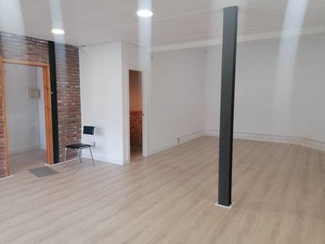 Local comercial en Alquiler en Carrer de Ferran Casablancas en Centre
