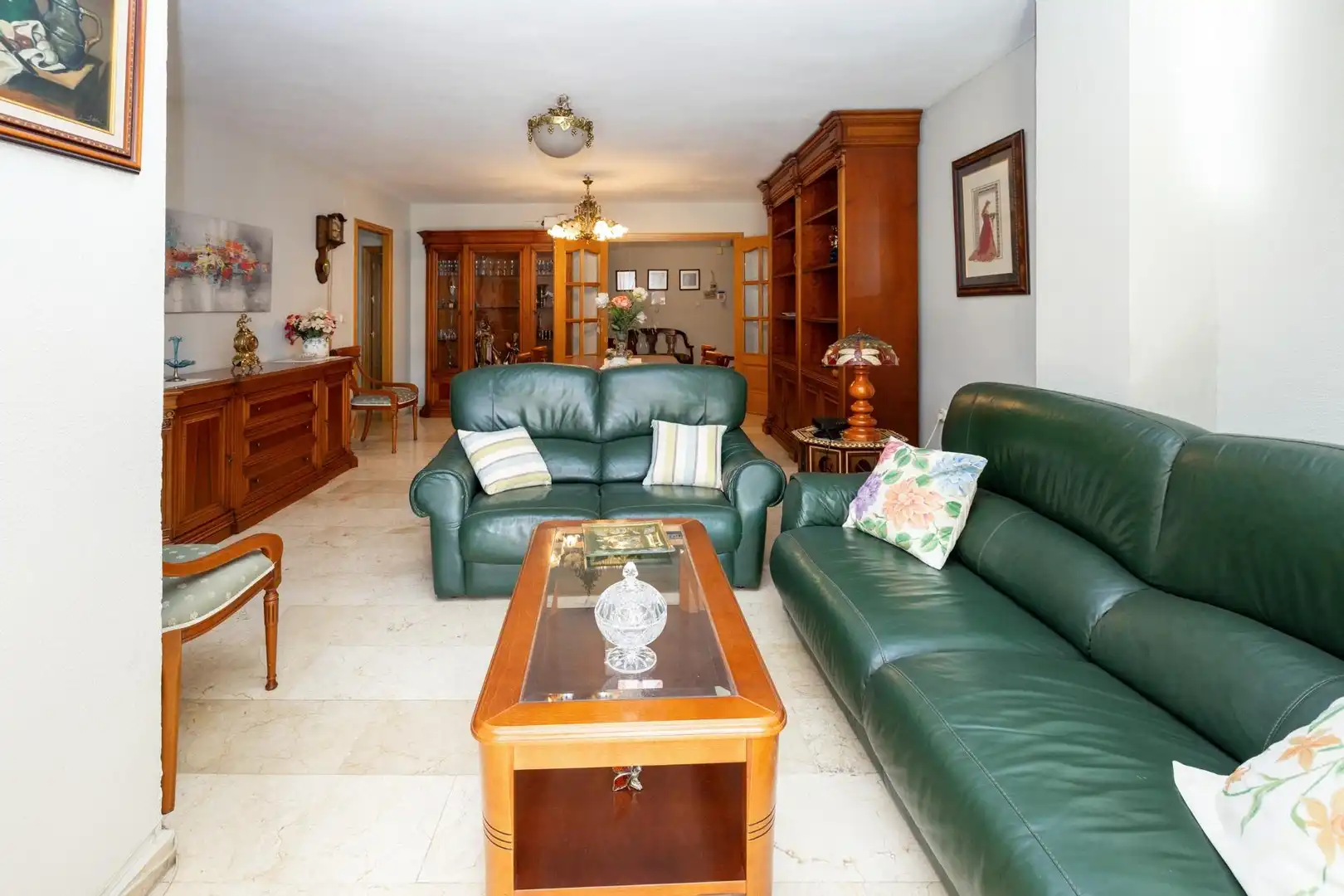 Living room of Flat for sale in Granada  with Air Conditioner, Heating and Terrace