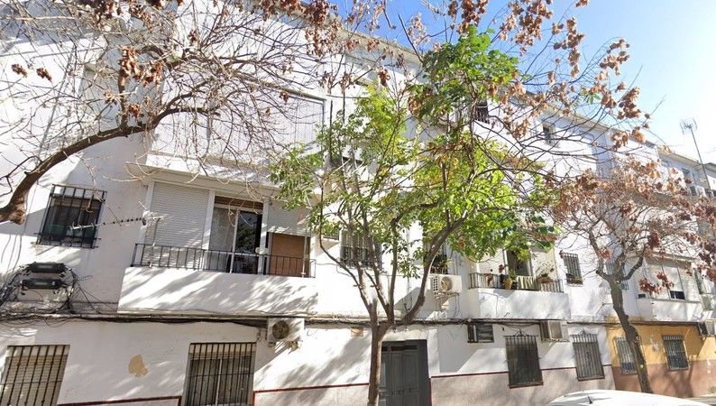Vista exterior de Pis en venda en  Sevilla Capital