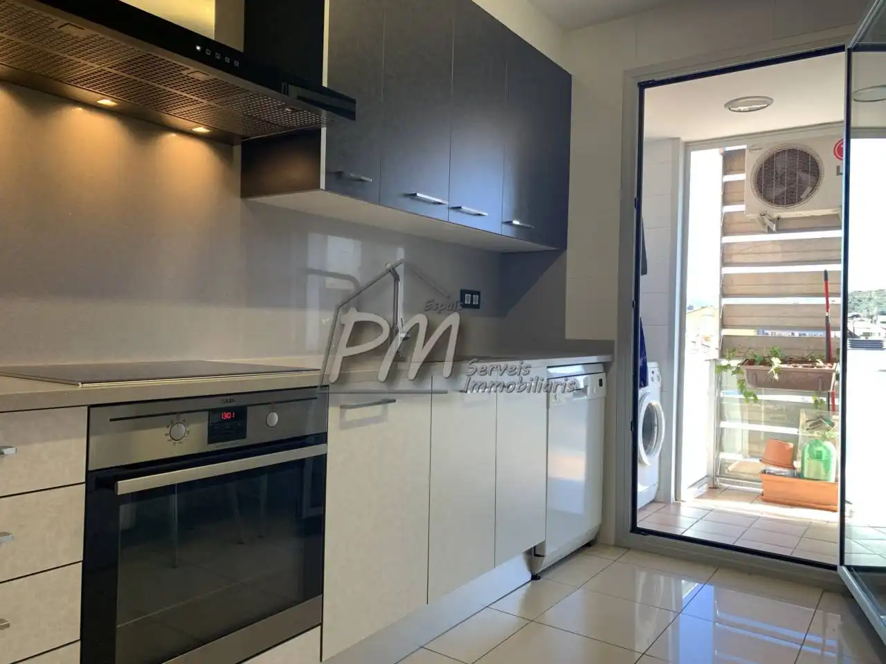 Flat for sale in Eixample Sud – Migdia