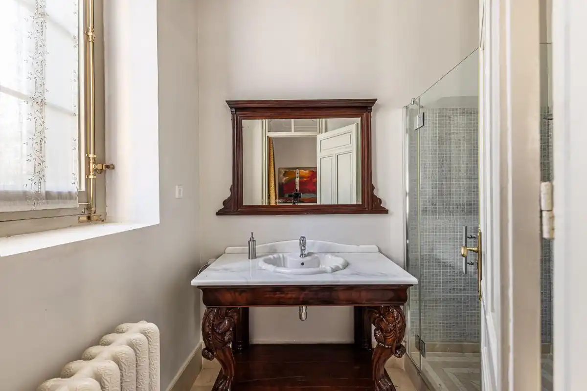 Bathroom of Houses for sale in San Lorenzo de El Escorial  with Air Conditioner, Heating and Private garden