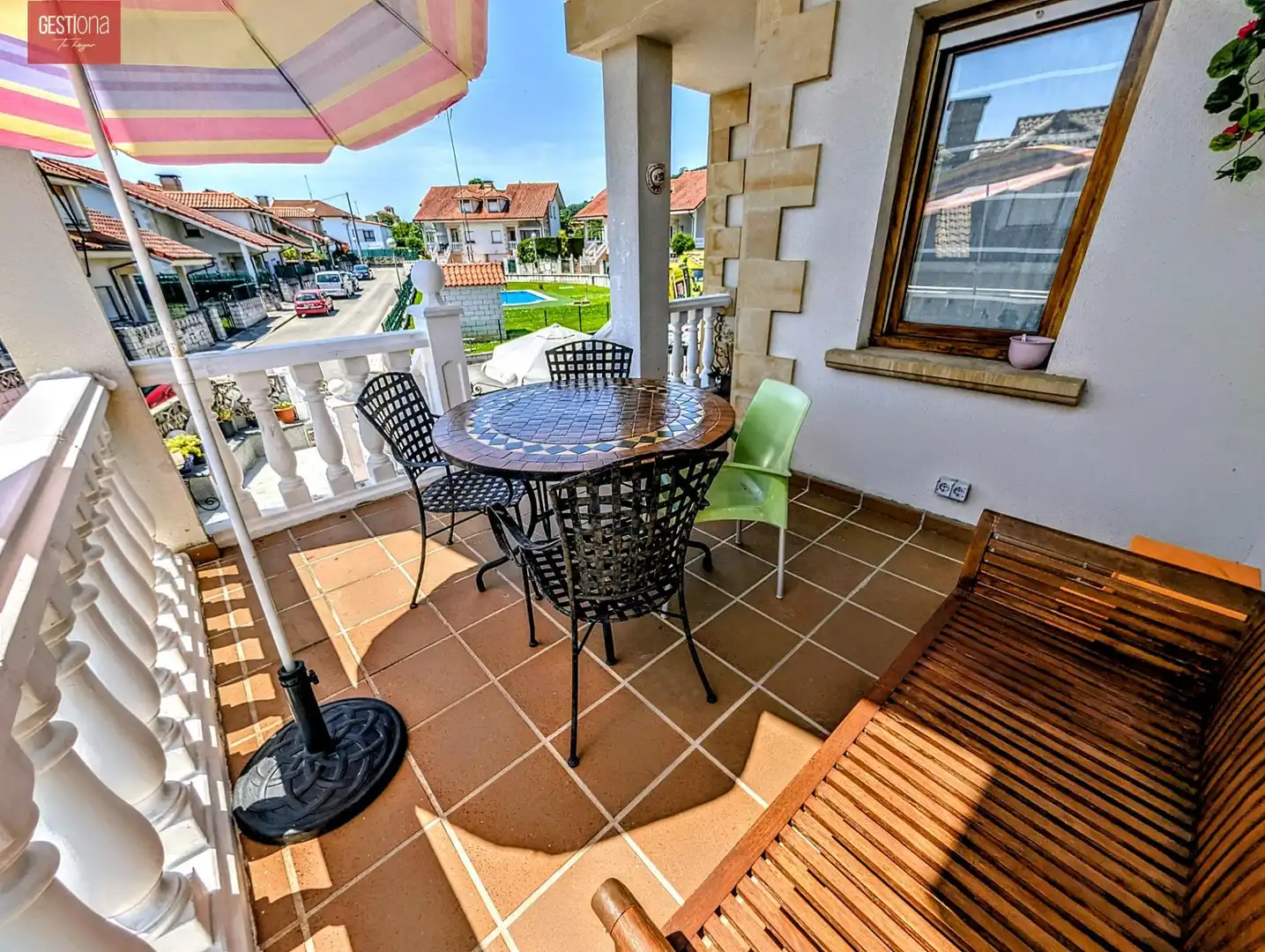 Terraza de Casa adosada en venta en Arnuero con Calefacción, Jardín privado y Terraza