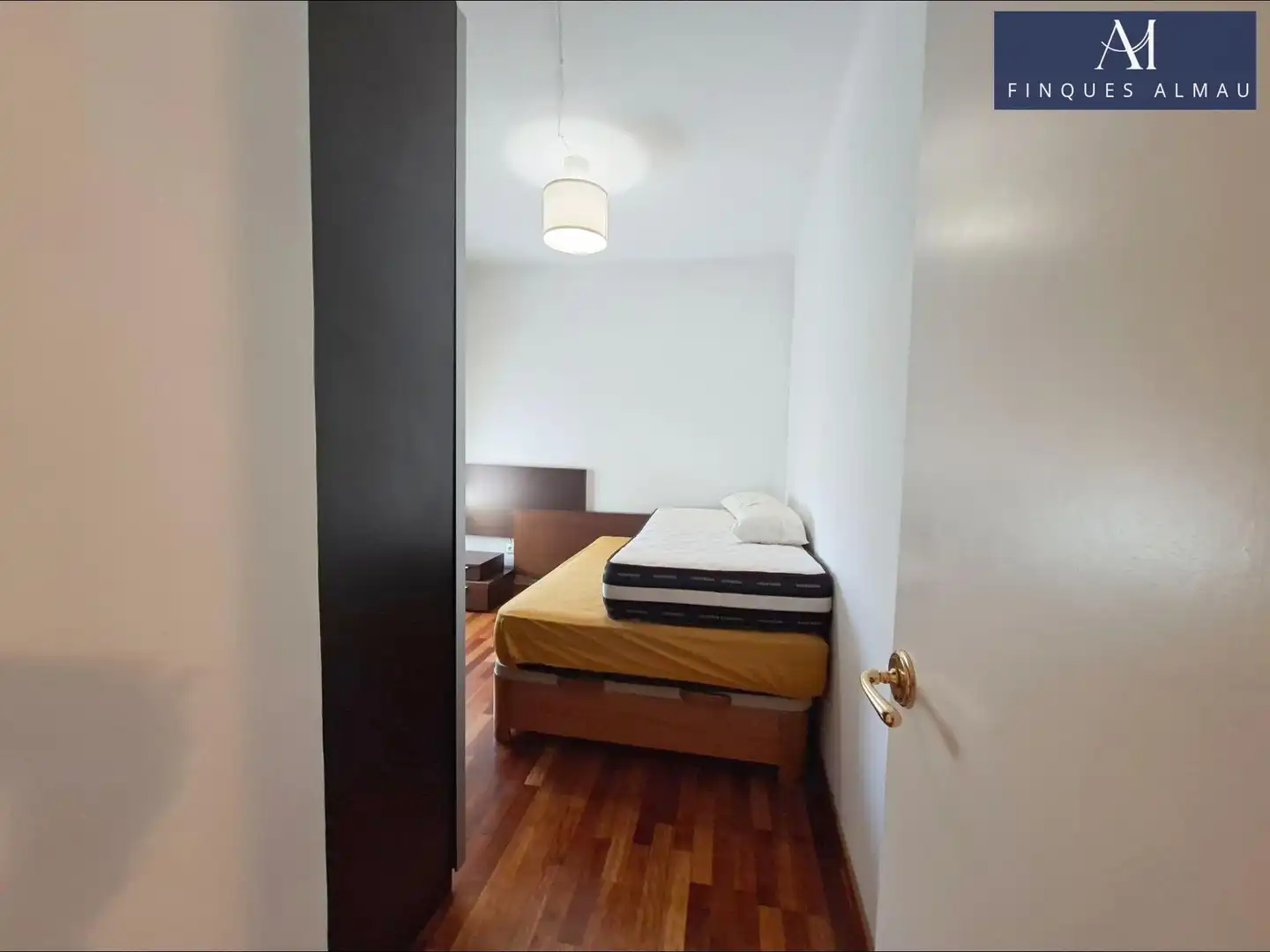 Habitación de Piso en venta en Barcelona con Aire acondicionado, Calefacción y Balcón