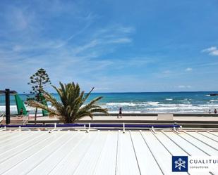 Vista exterior de Casa o xalet en venda en Oropesa del Mar / Orpesa amb Terrassa, Moblat i Forn