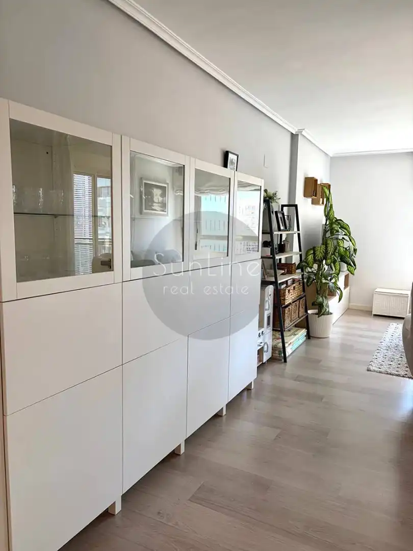 Piso en venta en Valencia con Aire acondicionado, Terraza y Trastero