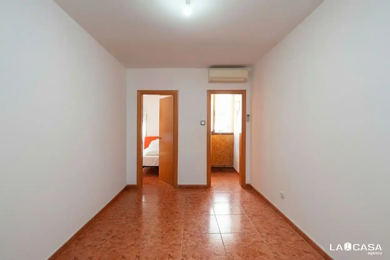 Flat for sale in L'Hospitalet de Llobregat